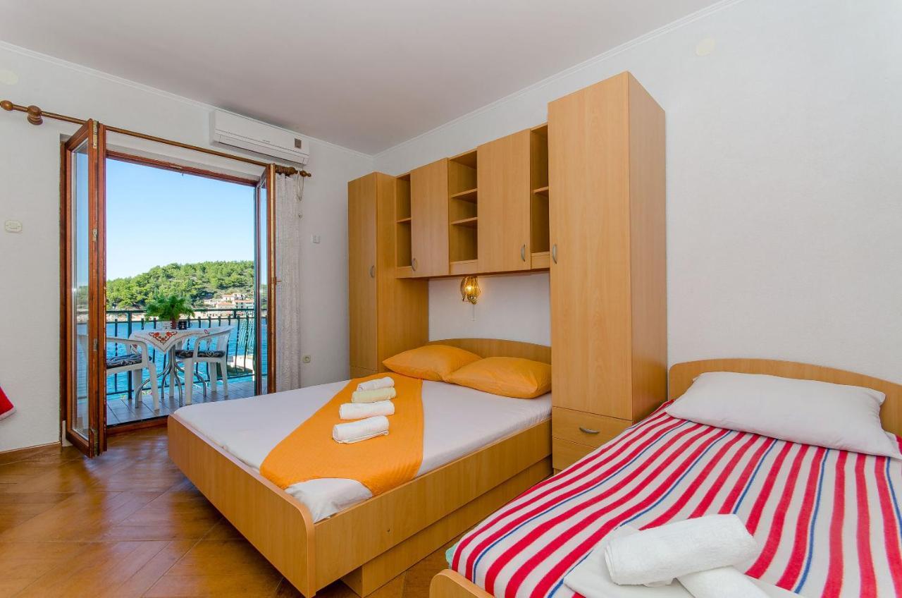 Apartments Moloco Drvenik  Εξωτερικό φωτογραφία